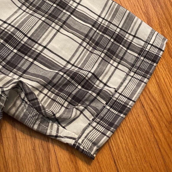 The North Face Short Sleeve - Picture 8 of 13